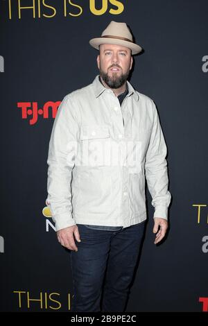 25 septembre 2018, Los Angeles, CA, États-Unis: LOS ANGELES - SEP 24: Chris Sullivan à la saison 3 de « C'est nous » projection première à Paramount Studios le 24 septembre 2018 à Los Angeles, CA (Credit image: © Kay Blake/ZUMA Wire) Banque D'Images