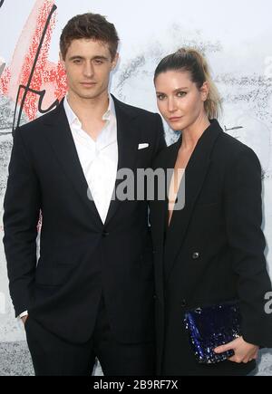 19 juin 2018 - Londres, Angleterre, Royaume-Uni - Serpentine Summer Party 2018 à la Serpentine Gallery photo Shows: Max Irons, Sophie Pera Banque D'Images