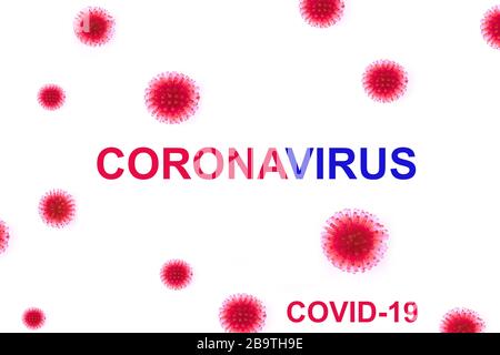 Modèle abstrait d'une souche de coronavirus infection COVID-19 avec texte bleu et rouge sur fond blanc, risque de pandémie. Banque D'Images