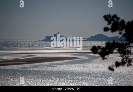 Swansea, Royaume-Uni, 25 mars 2020. Le promontoire de Mumbles durant le magnifique printemps à Mumbles près de Swansea cet après-midi. Crédit: Phil Rees/Alay Live News Banque D'Images