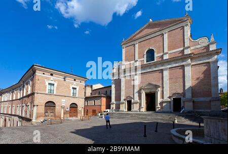 Cathédrale San Venanzio, Fabriano, Ancona, Marche, Italie, Europe Banque D'Images