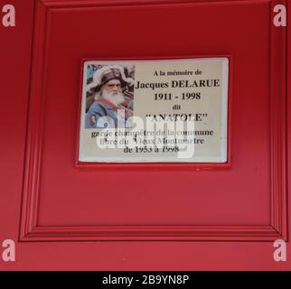 UN MAINTIEN PARISIEN À MONTMARTRE Banque D'Images