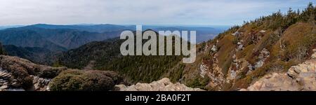Vue panoramique sur le parc national des Great Smoky Mountains depuis le sentier Alum Cave Banque D'Images