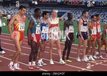 firo: 1997, Championnats du monde d'athlétisme, en Grèce Sports, coupe du monde, Championnats du monde, Championnats du monde d'athlétisme, Championnats du monde d'athlétisme, à Athènes, 1997, archive images athlétisme, décathlon, 5000 mètres de course Dieter Baumann, Allemagne, au début | utilisation dans le monde entier Banque D'Images