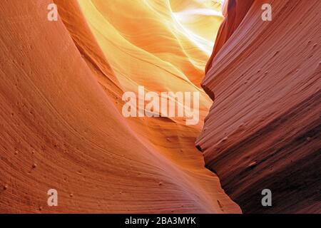 Gesteinsformen, Farben und Strukturen im Antelope Slot Canyon, Arizona, États-Unis Banque D'Images
