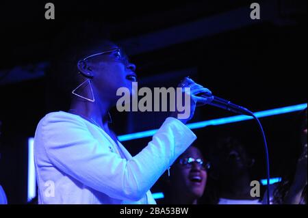 La résistance Revival Chorus en direct à Brooklyn, février 2020, photo de Nadja Sayej Banque D'Images