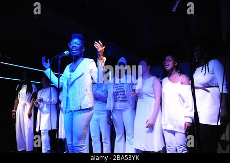 La résistance Revival Chorus en direct à Brooklyn, février 2020, photo de Nadja Sayej Banque D'Images