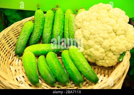 Exposition d'automne de produits agricoles, légumes mûrs Banque D'Images