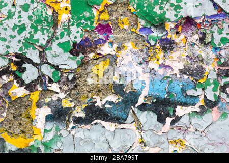 Structure de surface solide avec reste de peinture sur la paroi en béton pour les arrière-plans abstraits. Allemagne Banque D'Images