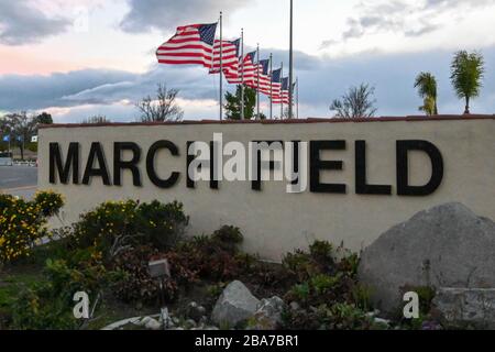 Vue générale de l'entrée de la base de la réserve aérienne de mars le mercredi 25 mars 2020, à Riverside, Californie, États-Unis. (Photo par IOS/Espa-Images) Banque D'Images