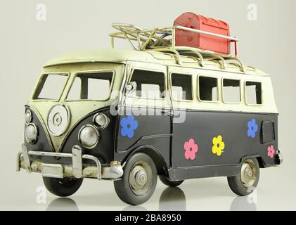 Camion miniature Hippie bus Van Toy pour le voyage Banque D'Images