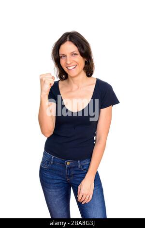 Studio tourné d'une femme heureuse avec bras levé isolé sur fond blanc Banque D'Images