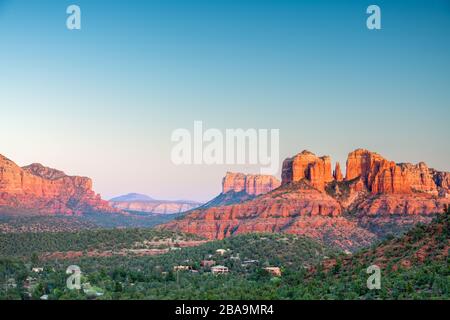 Sedona, Arizona, USA au Red Rock State Park au crépuscule. Banque D'Images