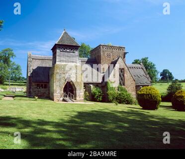 L'église All Saints de chaume, George Sanders, Herefordshire. Conçu par William Lethaby dans le style d'art et d'artisanat1902. Banque D'Images