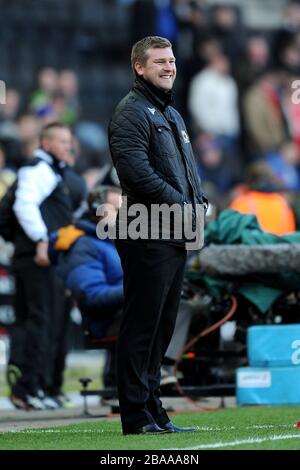 Milton Keynes Dons Manager Karl Robinson sur l'écran tactile Banque D'Images