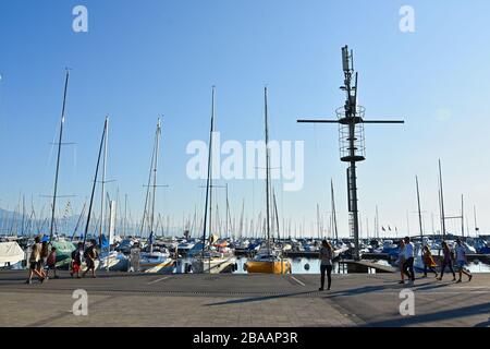Lausanne, Suisse - 24 août 2019. Port d'Ouchy sur le lac de Genève à Lausanne, Suisse. Promenade de luxe sur la riviera. Banque D'Images