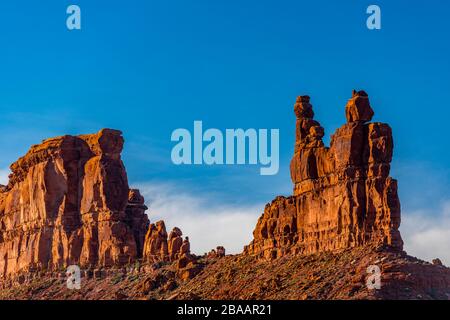Vue sur le Big rock sur Valley of the Gods, Mexican Hat, Utah, États-Unis Banque D'Images