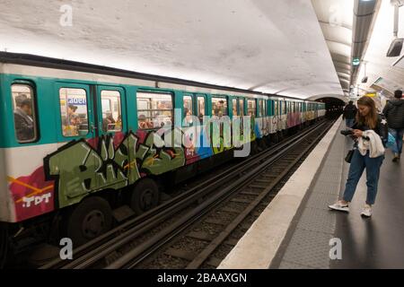 Station de métro Charles de Gaulle Etoile Paris France Banque D'Images