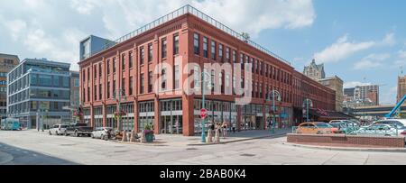 Magasins et lofts dans l'entrepôt rénové de Third Ward, Milwaukee, Wisconsin, États-Unis Banque D'Images