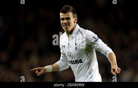 Gareth Bale de Tottenham Hotspur célèbre son deuxième but Banque D'Images