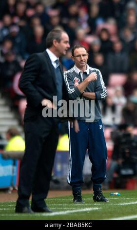 West Bromwich Albion Manager Steve Clarke (à gauche) et Sunderland Manager Martin O'Neill Banque D'Images