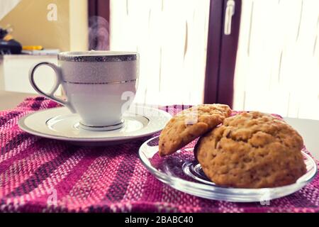 préparez de nombreux cookies maison savoureux Banque D'Images