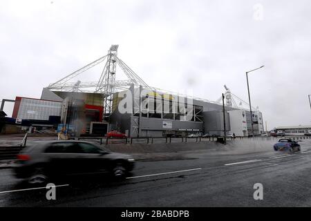 Extérieur vue générale de Deepdale par temps humide avant Preston North End contre Millwall Banque D'Images