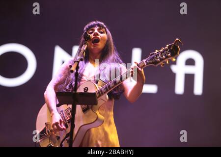 28 octobre 2017. Mon Laferte , cantte chilena durante su concierto en el festival Tecate Sonoro. (Foto: Luis Gutierrez /NortePhoto.com) Banque D'Images