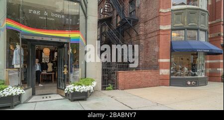 Newbury Street à Back Bay, Boston, Massachusetts, États-Unis Banque D'Images