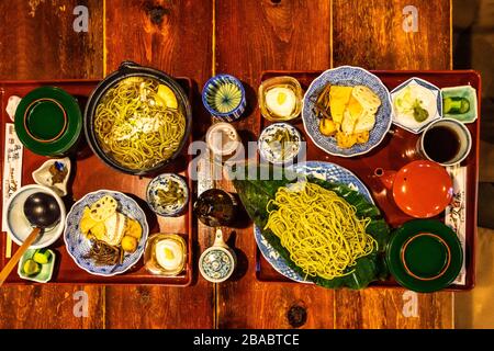 Zaru Soba (nouilles soba froides) servi dans un restaurant japonais typique de Takayama, au Japon Banque D'Images