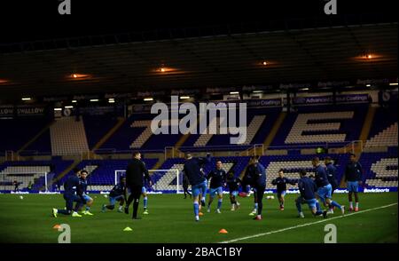 Les joueurs de Coventry City se réchauffent avant le lancement Banque D'Images