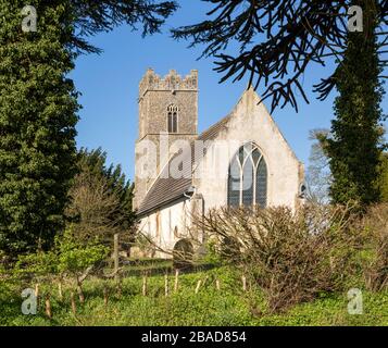 Église paroissiale du village tous Saints à Blyford, Suffolk, Angleterre, Royaume-Uni Banque D'Images