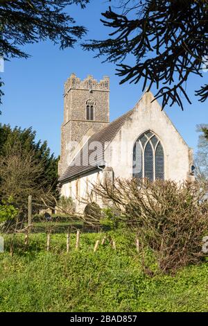 Église paroissiale du village tous Saints à Blyford, Suffolk, Angleterre, Royaume-Uni Banque D'Images