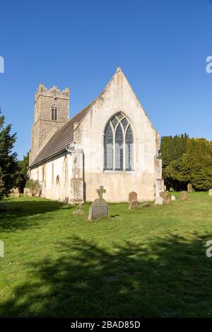 Église paroissiale du village tous Saints à Blyford, Suffolk, Angleterre, Royaume-Uni Banque D'Images