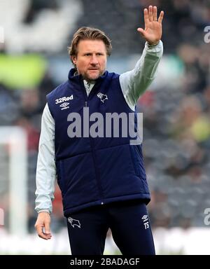 Derby County First Team Coach Twan Scheepers sur le terrain avant le début du match Banque D'Images