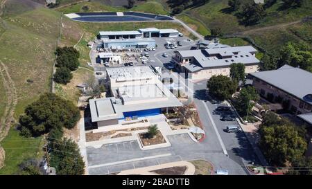 Vue aérienne générale du district municipal d'eau de Las Virgenes, près de Kobe Bryant, fille Gianna Bryant et sept autres personnes ont été tuées dans un accident d'hélicoptère, jeudi 26 mars 2020, à Calabasas, Californie Kobe Bryant était parmi les neuf personnes tuées dans un accident d'hélicoptère le dimanche 26 janvier, 2020, lorsqu'un hélicoptère Sikorsky S-76 B, piloté par Ara Zobayan, s'est écrasé à environ 30 milles au nord-ouest du centre-ville de Los Angeles, en route de l'aéroport John Wayne à l'aéroport de Camarillo. (Photo par IOS/Espa-Images) Banque D'Images