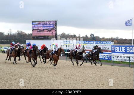 Les coureurs et les coureurs de course à la ligne dans le pari sur le football d'aujourd'hui à bluesq.com Handicap Sills Banque D'Images