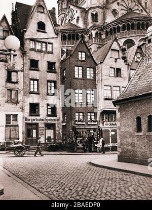 Vieille ville, Cologne, Allemagne, 1934 Banque D'Images