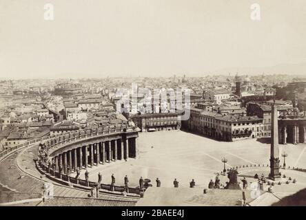 Image du XIXe siècle de la place Saint-Pierre, une grande place située directement en face de la basilique Saint-Pierre dans la Cité du Vatican, l'enclave papale insid Banque D'Images