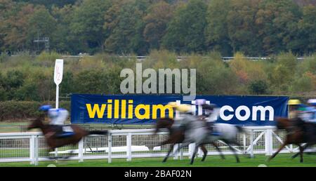 Coureurs et coureurs pendant le groupe Byrne handicap Chase Banque D'Images