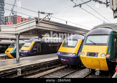 GWR Classe 43 No. 430198, 43009, 43162 et 43188 attendre à Paddington le dernier jour de l'opération HST sur le Great Western Railway - 18 mai 2019 Banque D'Images