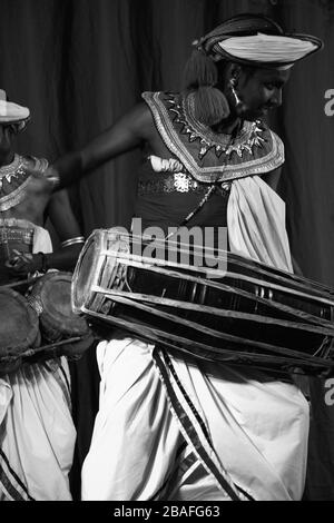 Danseuse de Kandyan Banque D'Images