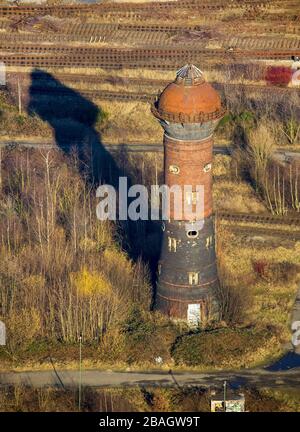 Ruines d'une ancienne tour d'eau sur le site de l'ancienne usine ferroviaire de Duisburg-Bissingheim, 12.03.2015, vue aérienne, Allemagne, Rhénanie-du-Nord-Westphalie, région de la Ruhr, Duisburg Banque D'Images