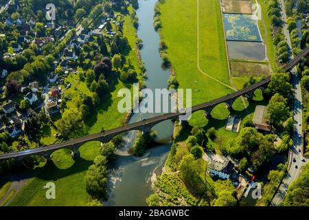 viaduct Ruhr, pont ferroviaire traversant la rivière Ruhr, 30.04.2019, vue aérienne, Allemagne, Rhénanie-du-Nord-Westphalie, région de la Ruhr, Witten Banque D'Images