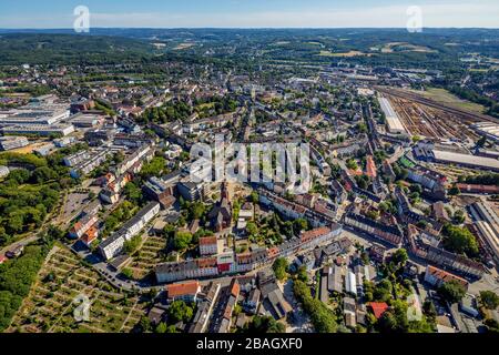 Vue aérienne de Witten avec l'hôpital Marien, l'église St Marien et la place Marien, 22.07.2019, Allemagne, Rhénanie-du-Nord-Westphalie, région de la Ruhr, Witten Banque D'Images