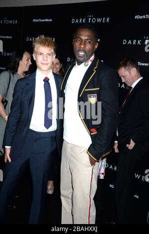 Manhattan, États-Unis d'Amérique. 31 juillet 2017. NEW YORK, NY - 31 JUILLET : Idris Elba assiste à la première de "The Dark Tower" à New York au Museum of Modern Art le 31 juillet 2017 à New York City. Les citoyens: Idris Elba crédit: Storms Media Group/Alay Live News Banque D'Images