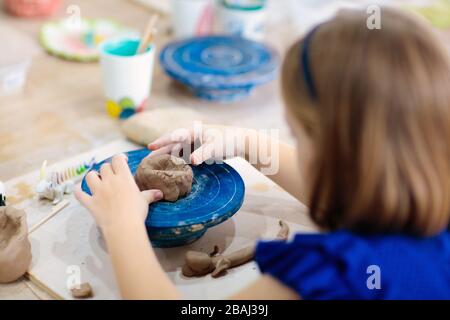 La poterie : l'activité créative pour enfants