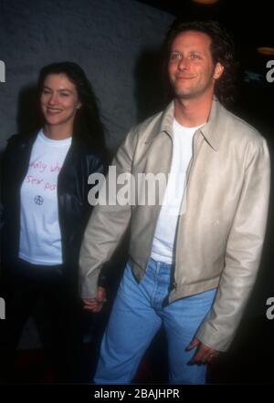 Westwood, Californie, États-Unis 21 août 1995 l'acteur Steven Weber assiste à Sony Pictures 'Desperado' Premiere le 21 août 1995 au Mann's National Theatre de Westwood, Californie, États-Unis. Photo de Barry King/Alay stock photo Banque D'Images