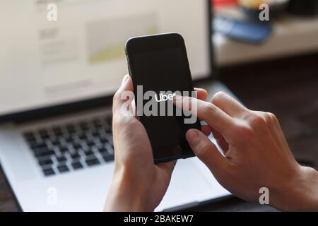 Application Uber. Uber technologies Inc. Est une société de technologie américaine dont le siège social est situé à San Francisco, en Californie, aux États-Unis Banque D'Images