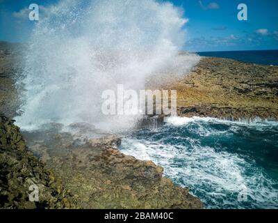 Parc national Shete Boka sur l'île de Curacao avec Blowhole Banque D'Images